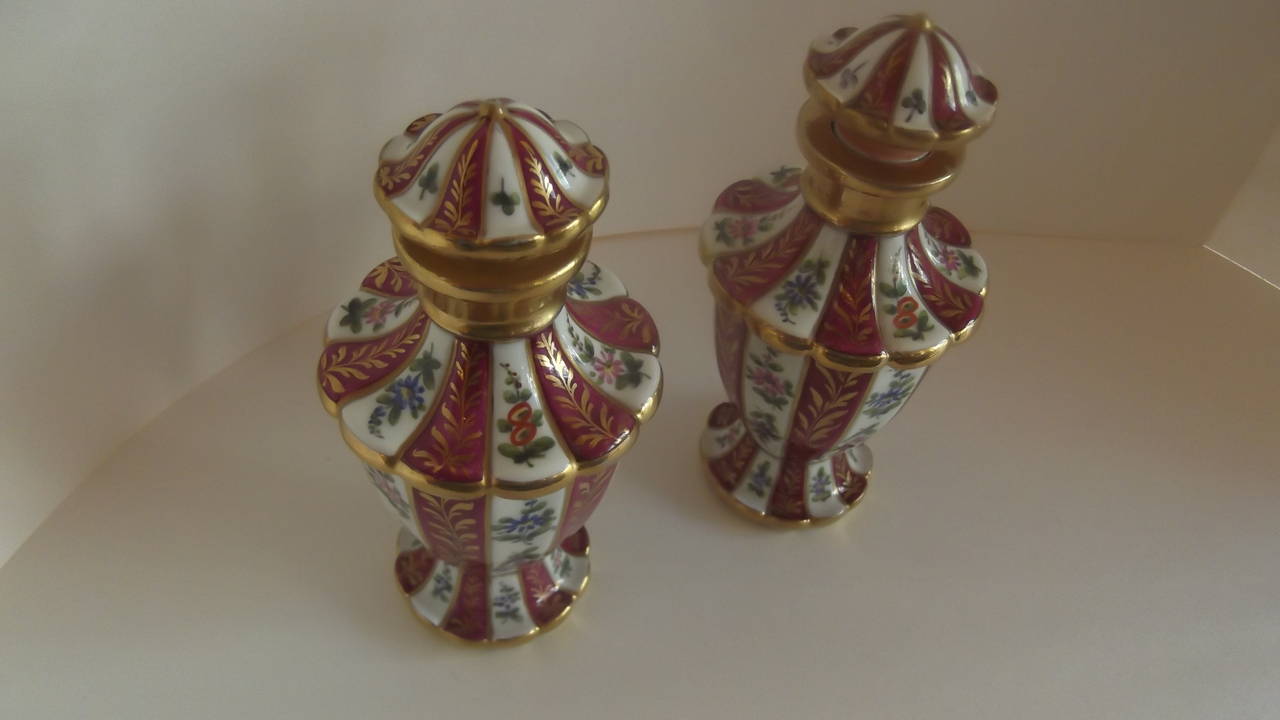 Pair of 18th Century English Hand-Painted and Gilt Porcelain Perfume Decanters 5