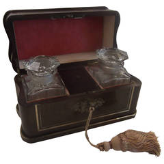 Teedose aus Messing mit Intarsien aus der Zeit von Napoleon III. und Baccarat-Kanistern