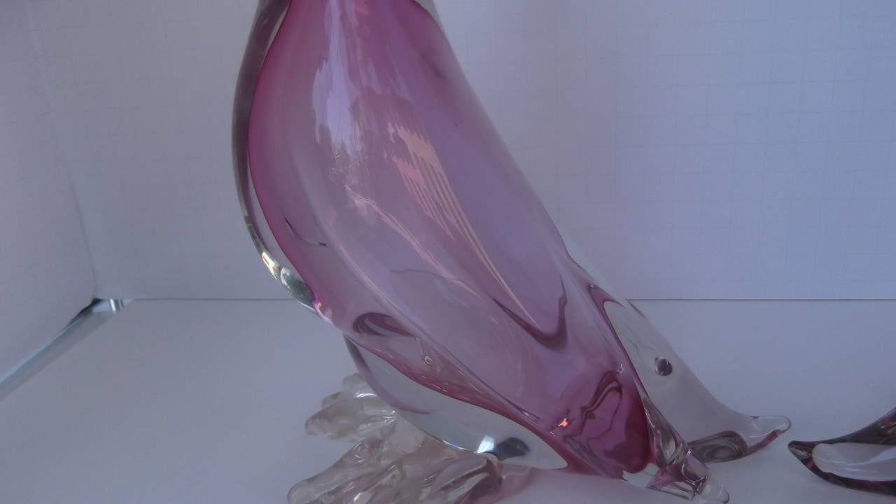 Pair of Magenta Murano Sommerso Glass Geese by Alfredo Barbini, 1960 In Excellent Condition In Lambertville, NJ