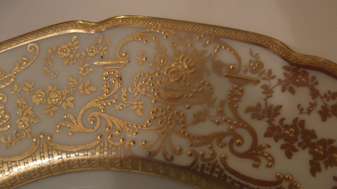English Sumptuous Set of 12 Tiffany Sevice Plates