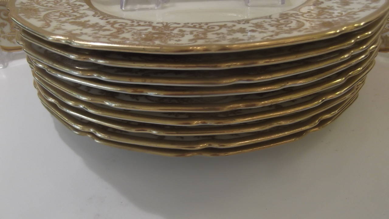 Edwardian Sumptuous Set of 12 Tiffany Sevice Plates