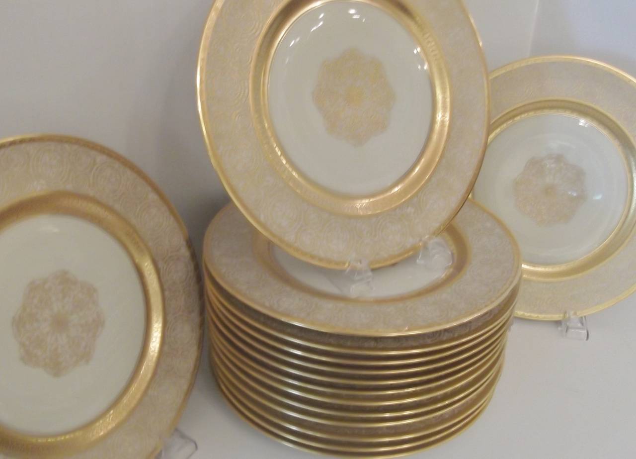 Edwardian Elegant Formal Set of 15 Gold Encrusted Dinner Service Plates