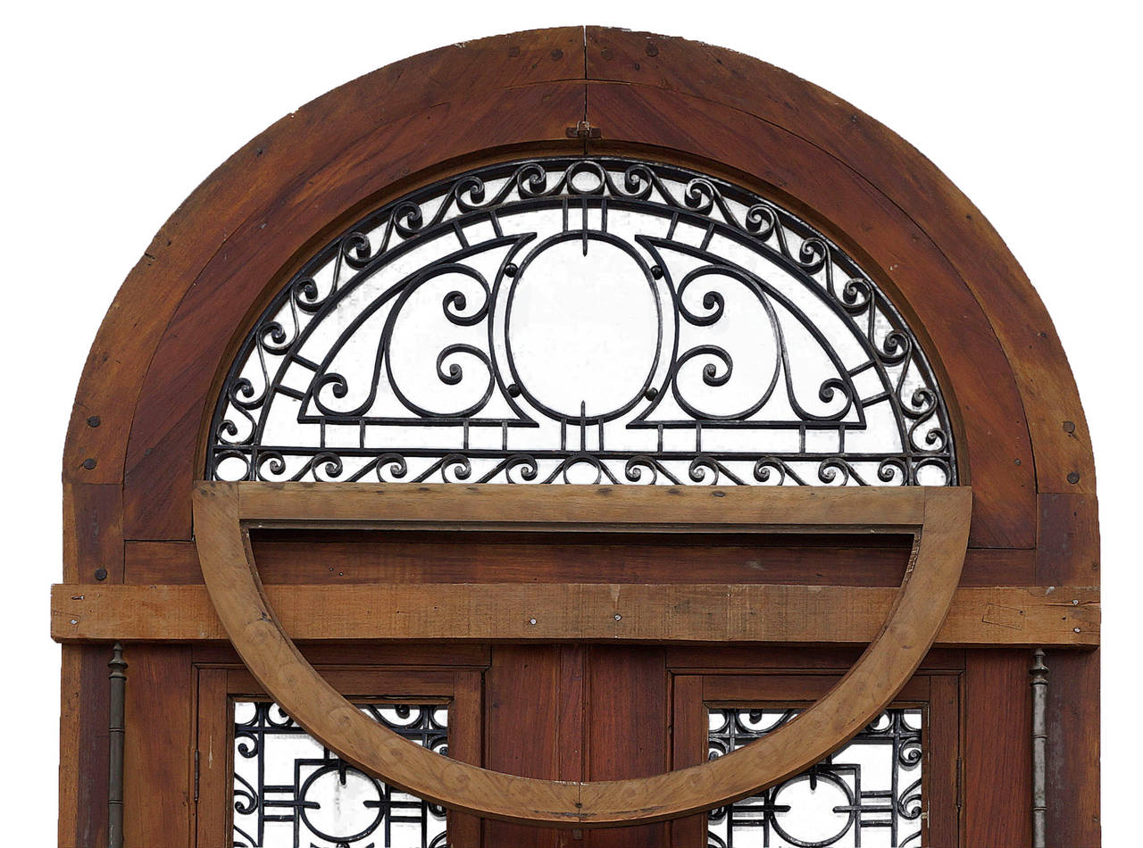 Antique Argentinian Ipe Entrance Doors with Transom For Sale 2