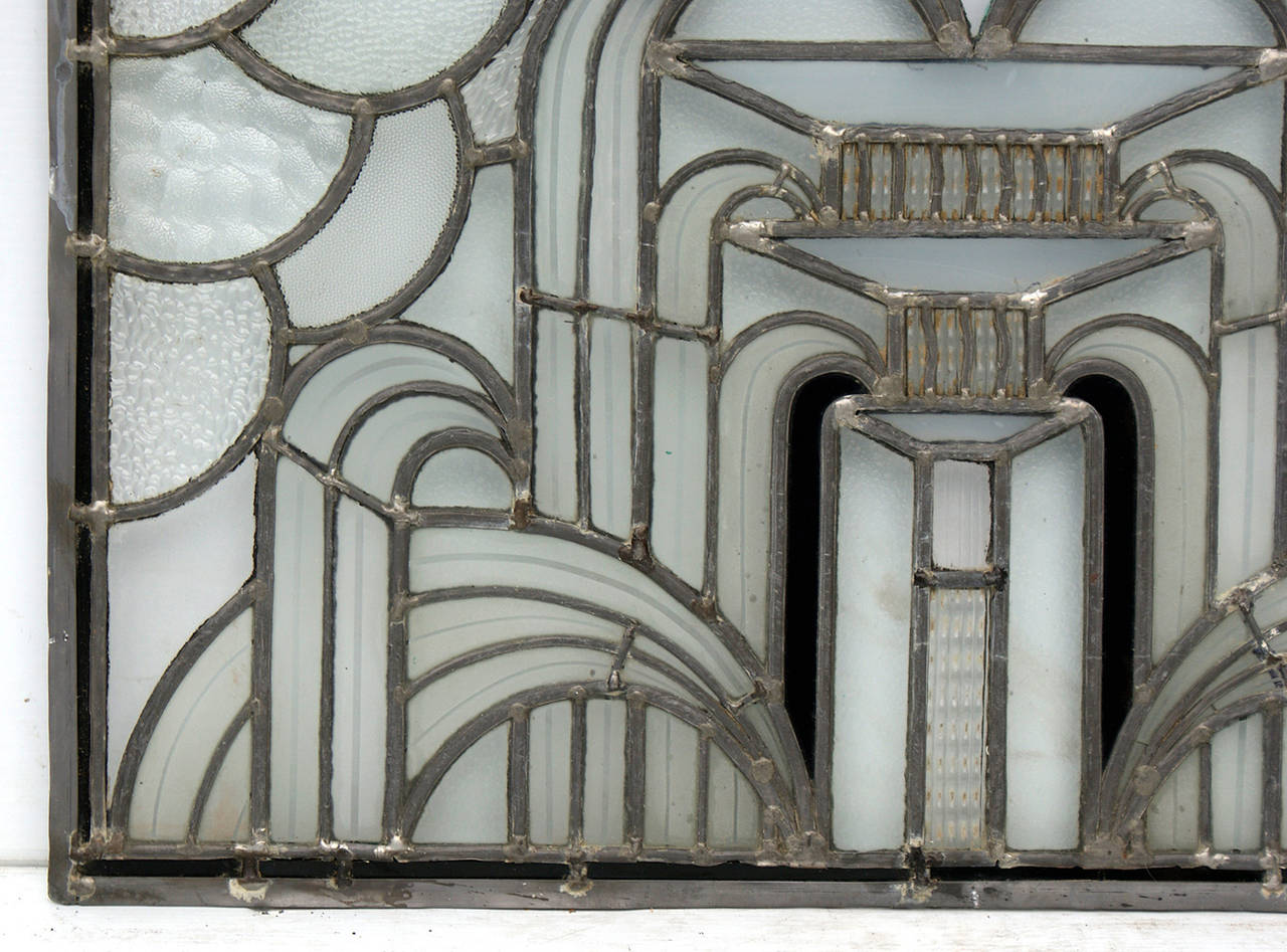 English Art Deco Leaded Glass Window In Good Condition For Sale In New York, NY