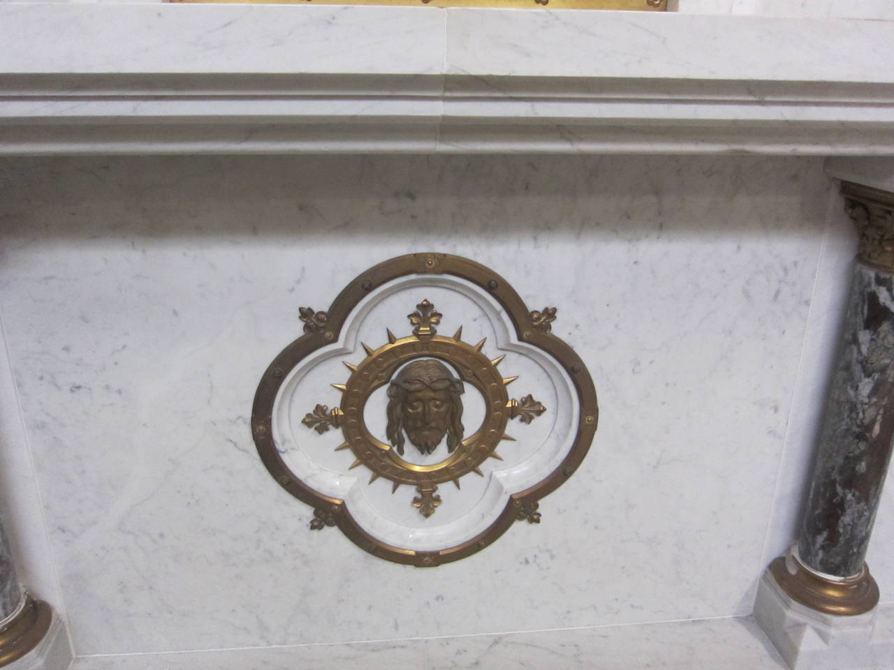19th Century Communion Table or Altar in Marble, Neo-Gothic For Sale