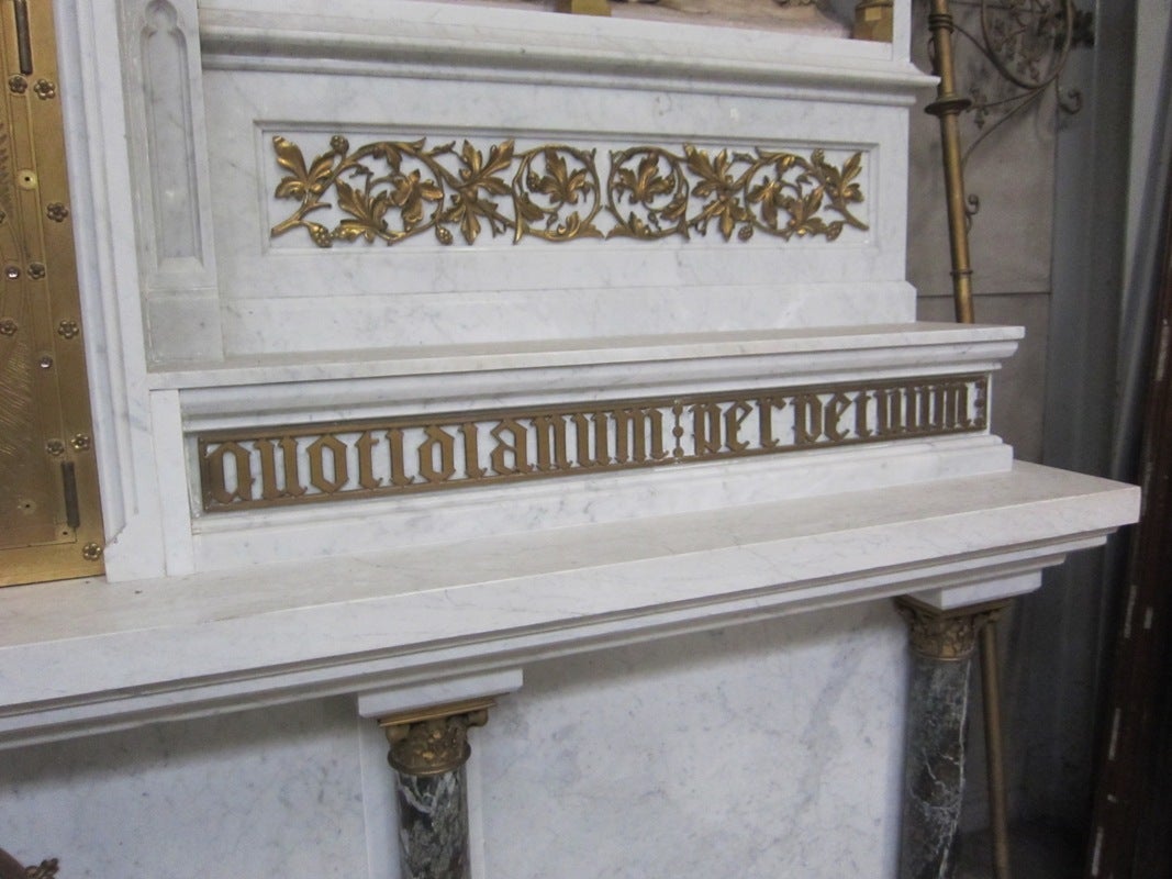 Communion Table or Altar in Marble, Neo-Gothic For Sale 3