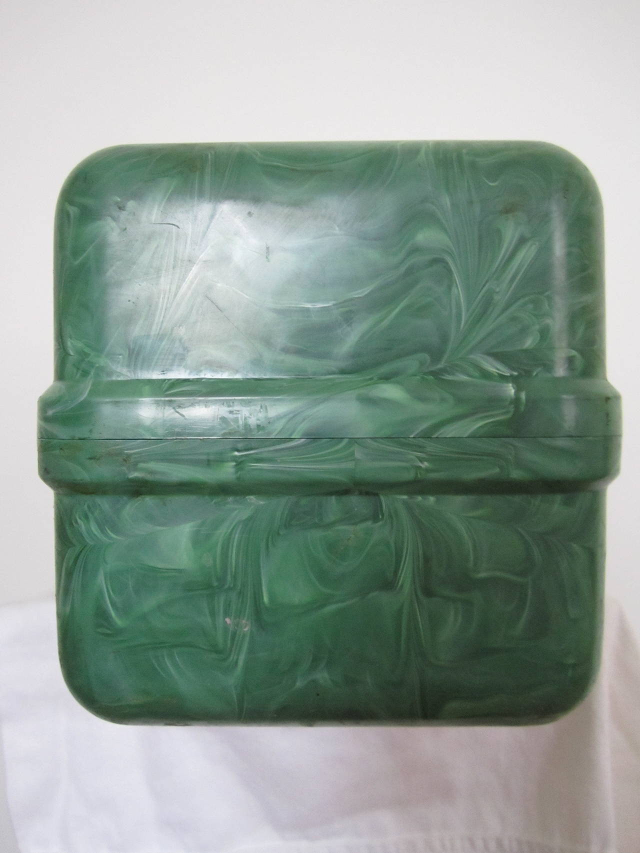Vintage Green Marbleized or Malachite Style Plastic Tackle or Storage Box In Excellent Condition In New York, NY