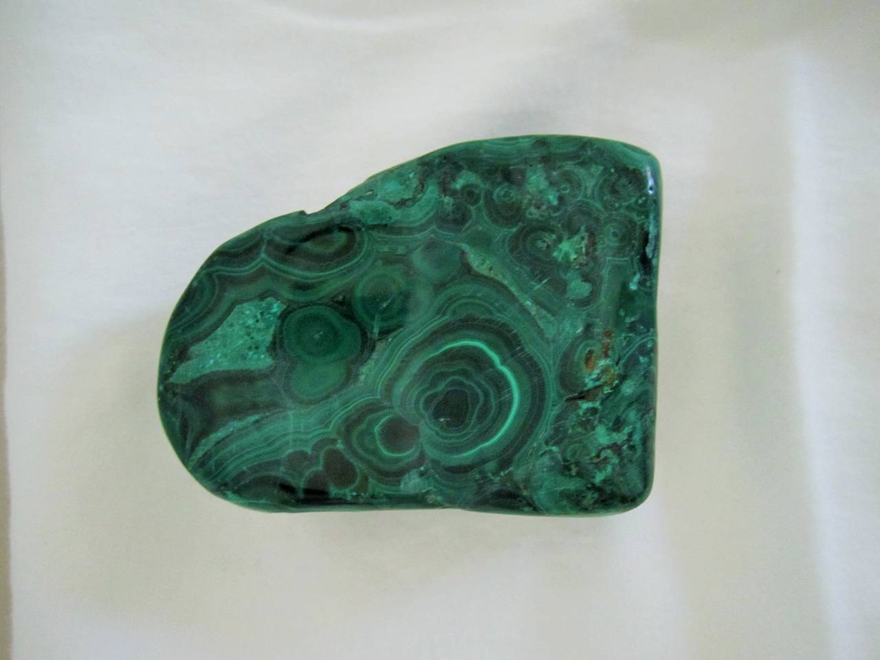 Malachite Decorative Dish and Object In Good Condition In New York, NY