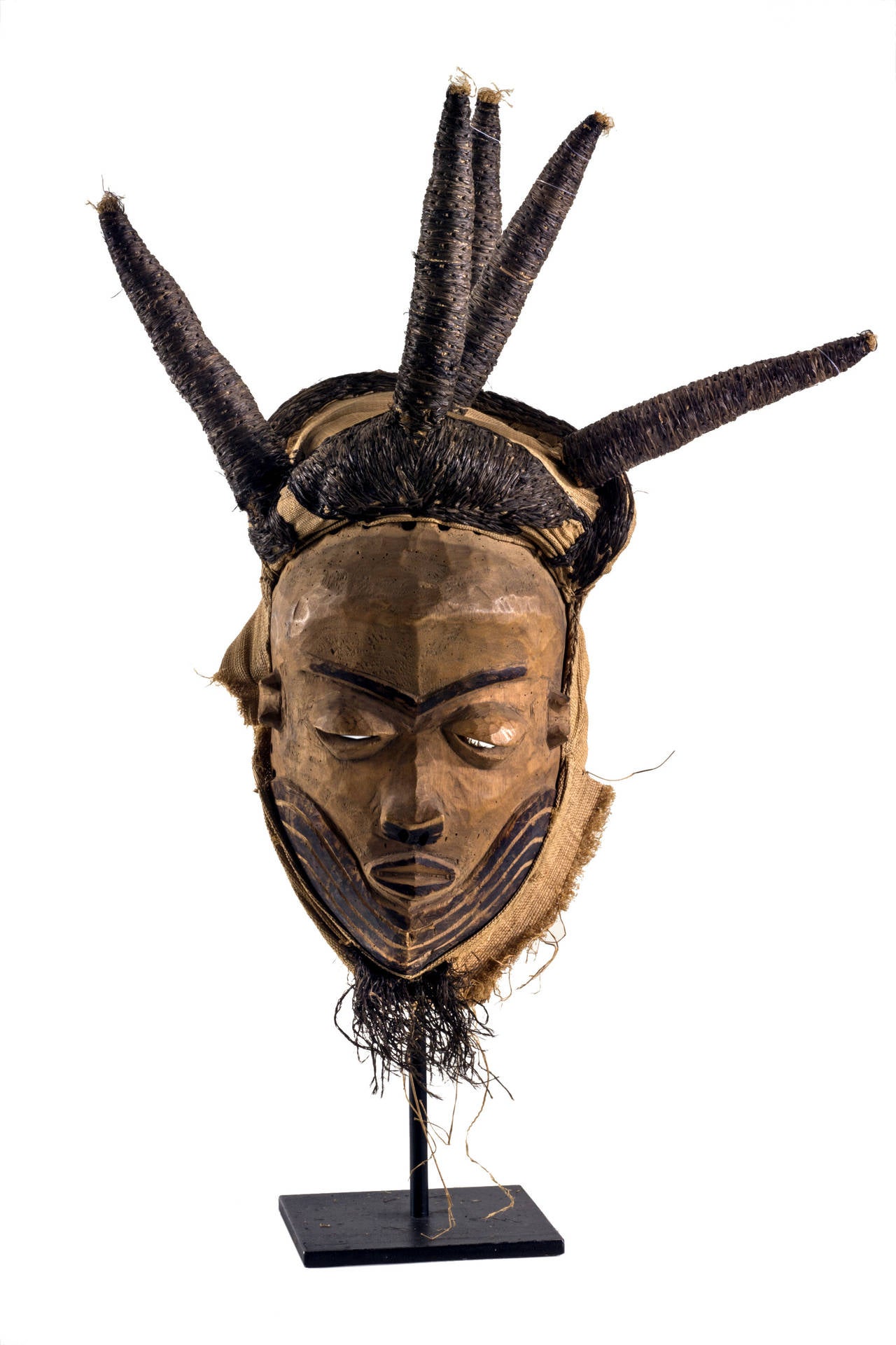 Beautiful 20th Century Pende mask from Congo. Made of wood, Raffia, also painted.