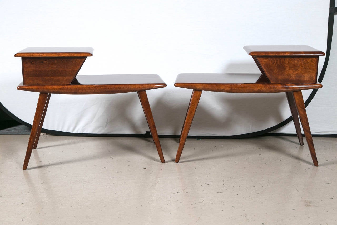 Heywood-Wakefield Original Art Deco Pair of Side Tables or Nightstands For Sale 4