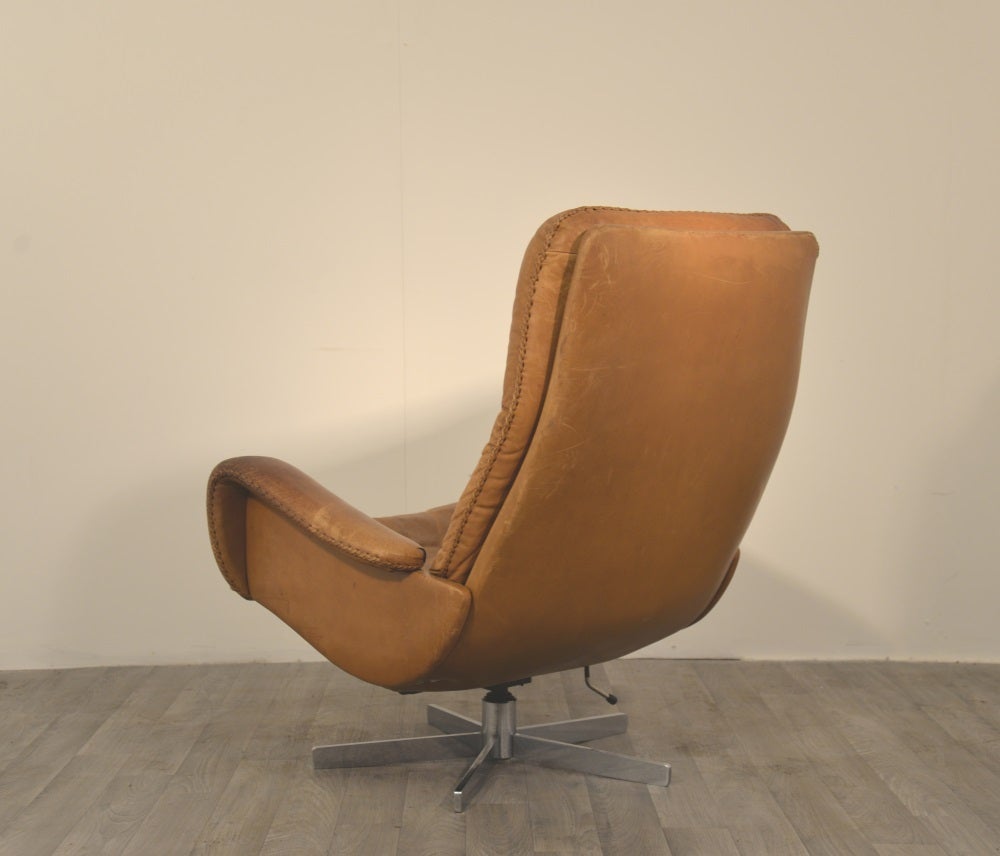 Swiss Vintage 1960`s de Sede James Bond Swivel Lounge Club Armchair