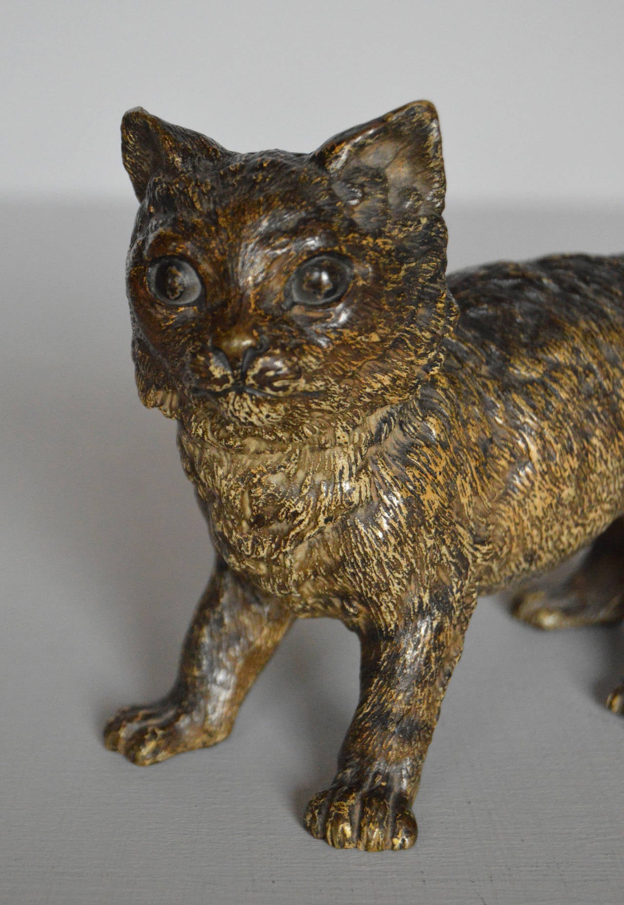 Large 19th Century Austrian Cold-Painted Bronze Sculpture of a Cat For Sale 4