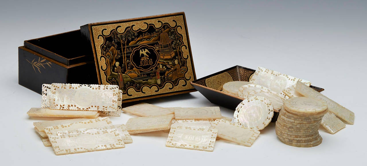 Chinese Armorial Lacquer Games Box and Counters, circa 1840 2