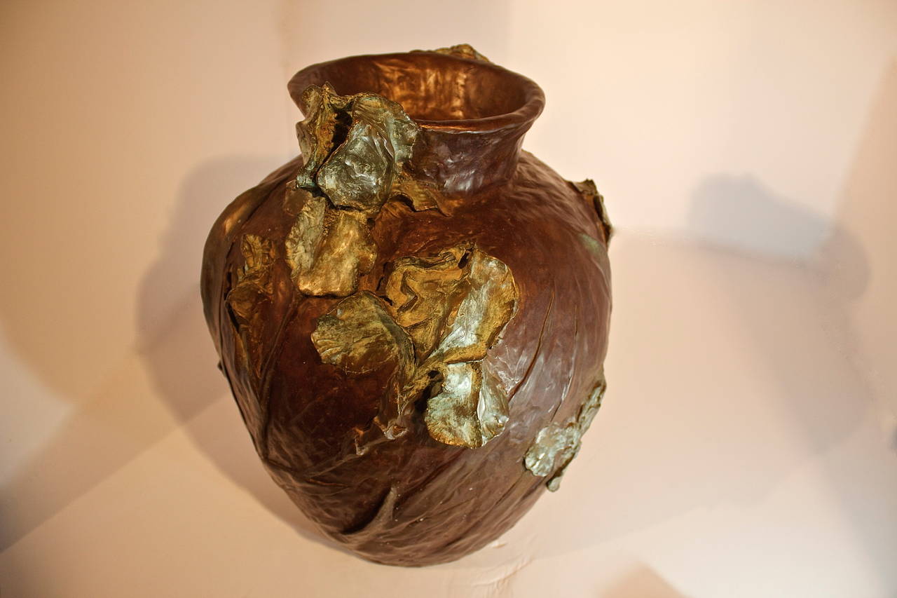 Bronze Vessel by Joe Anna Arnett In Excellent Condition For Sale In Santa Fe, NM