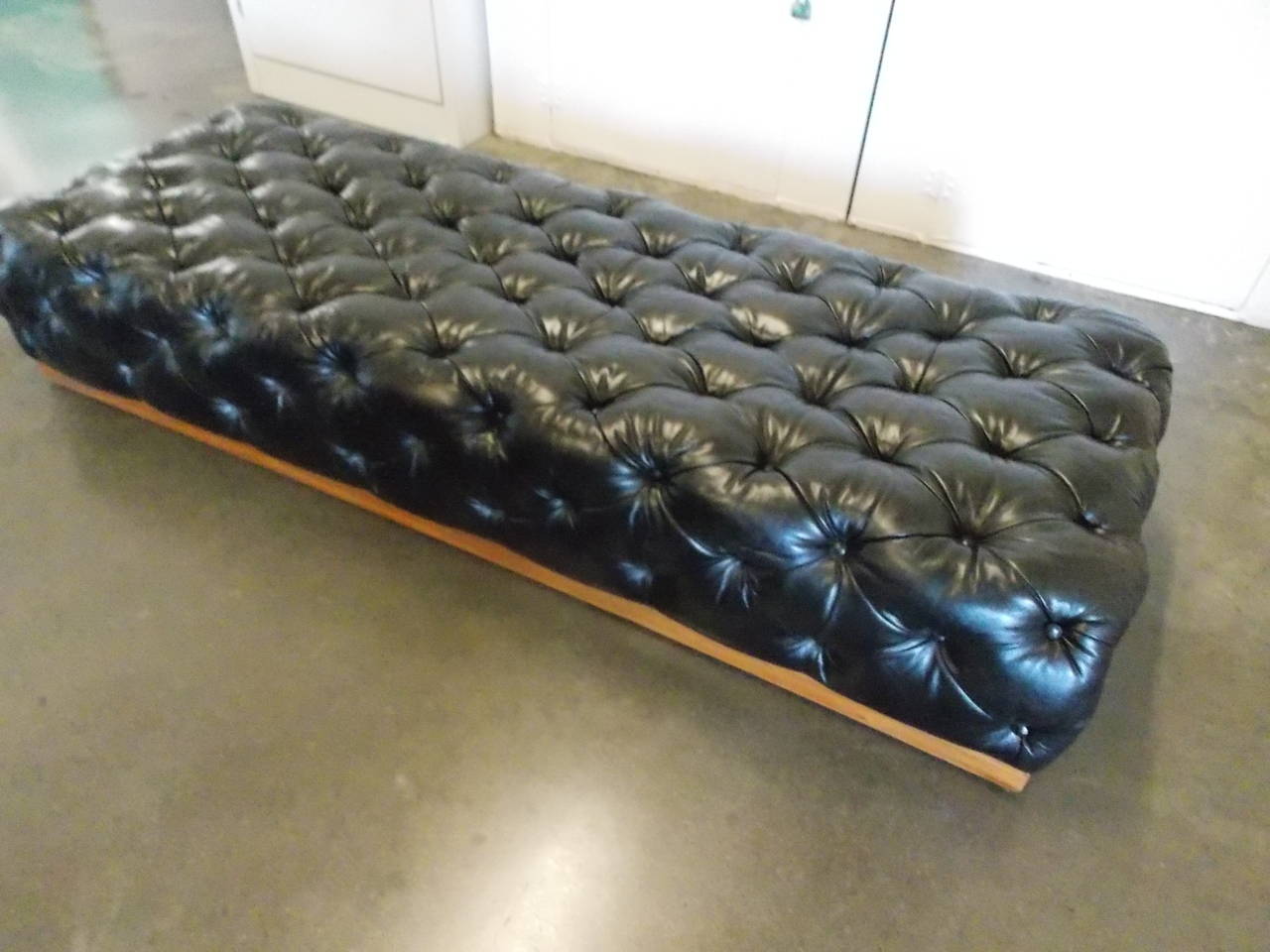 Milo Baughman Leather Chesterfield Bench or Daybed at 1stDibs | chesterfield  bench seat, leather daybed bench, leather tufted daybed