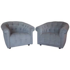 Chic Pair of Club Chairs Attributed to Milo Baughman