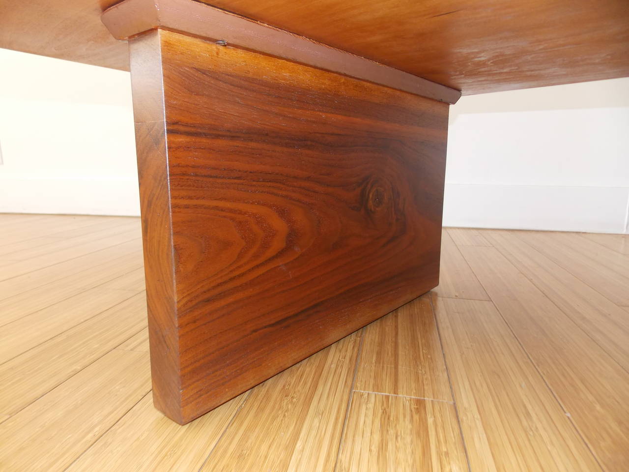 Mid Century Modern Boomerang Coffee Table In Good Condition For Sale In Los Angeles, CA