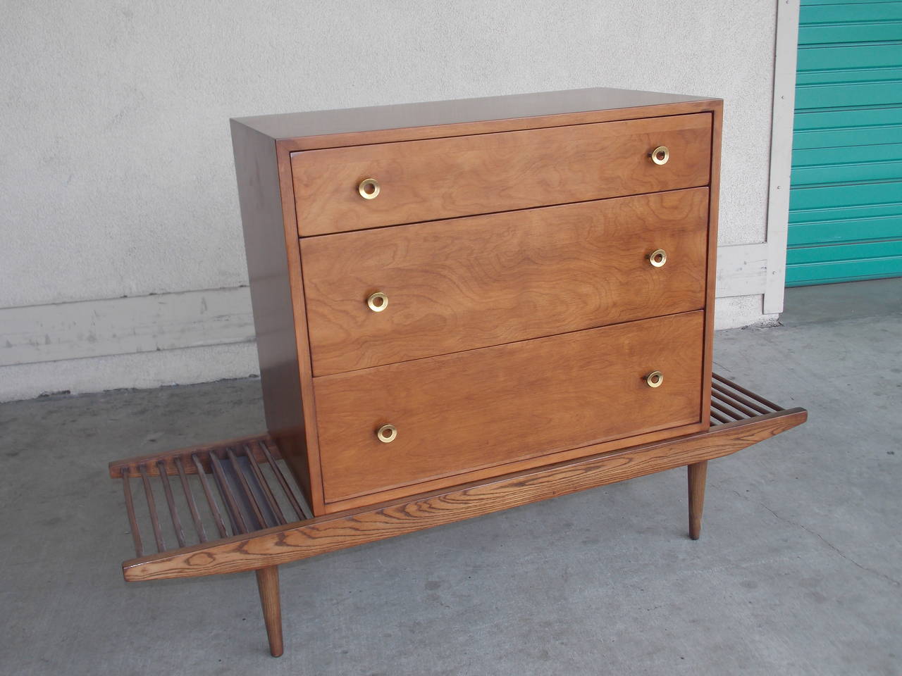 Milo Baughman Dresser on Dowel Bench California Design In Excellent Condition In Los Angeles, CA