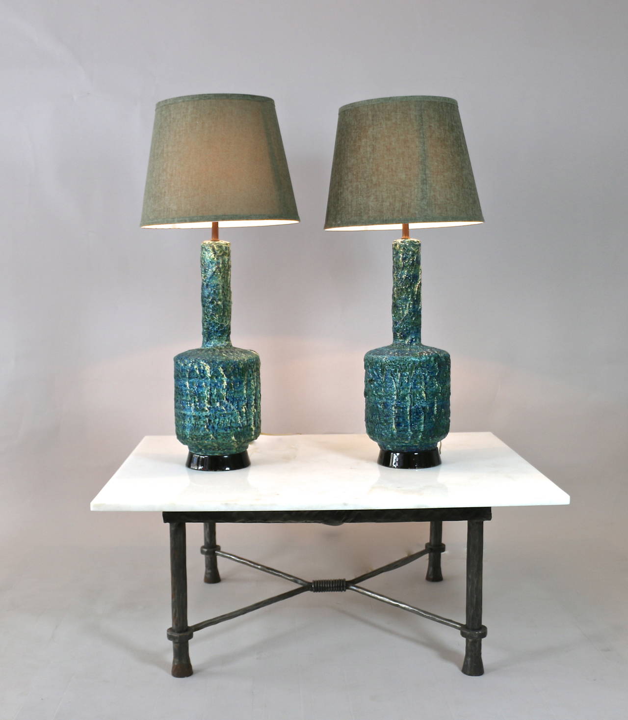F.A.I.P. Manufacture. 1970s pair of ceramic table lamps.