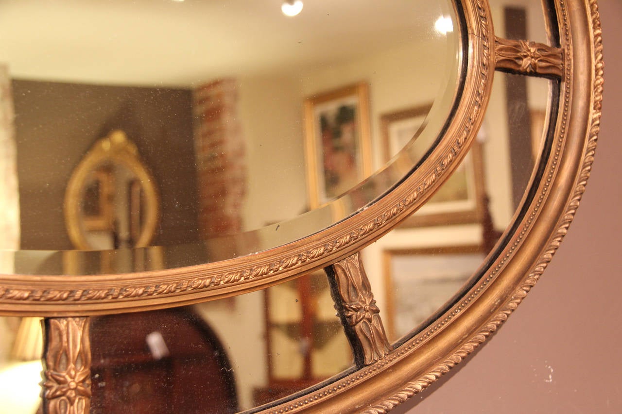 English Elegant Early 20th Century Gilt Mirror, circa 1910 For Sale