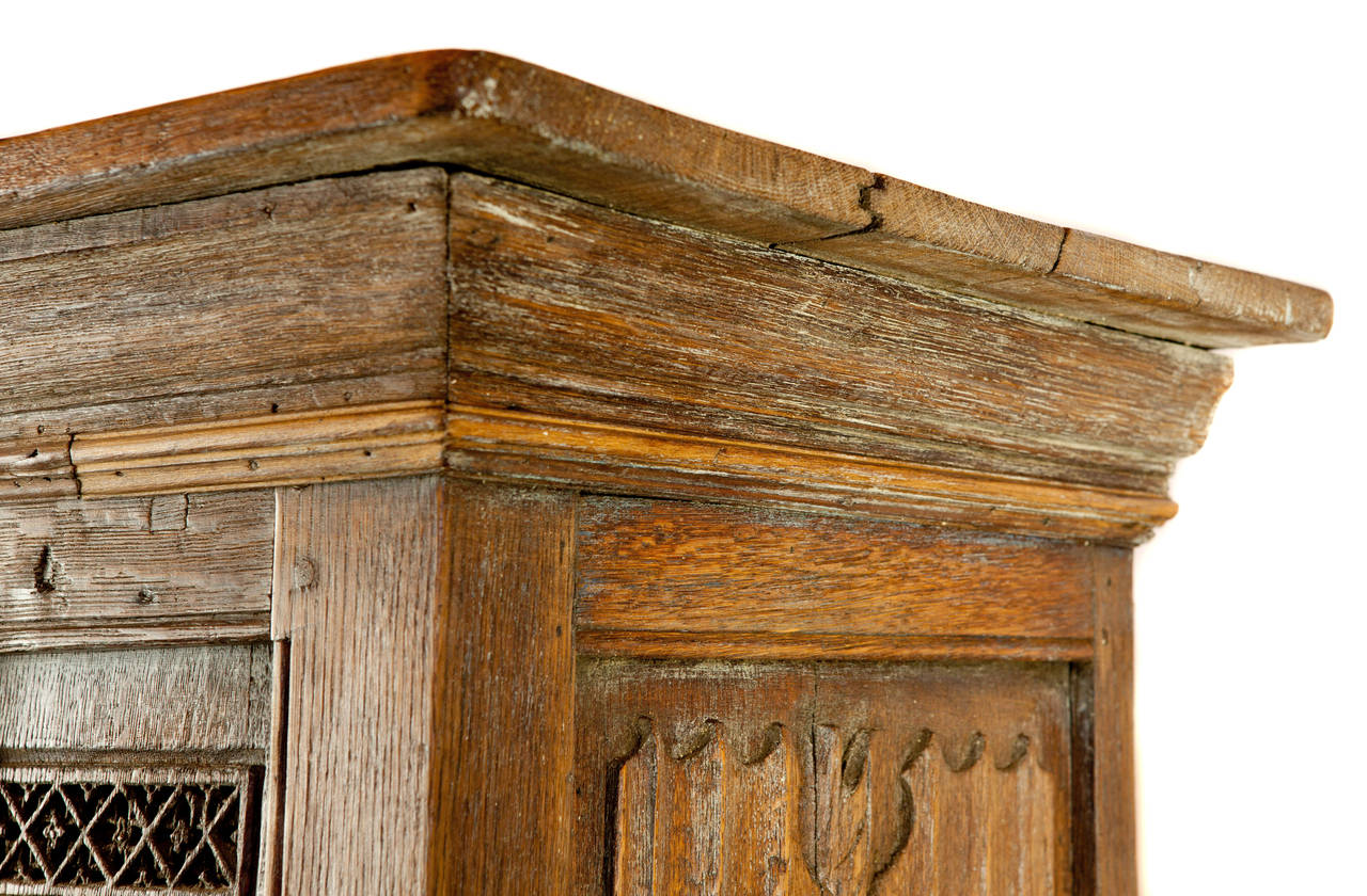 16th Century Linen Fold Cabinet In Good Condition In Dallas, TX