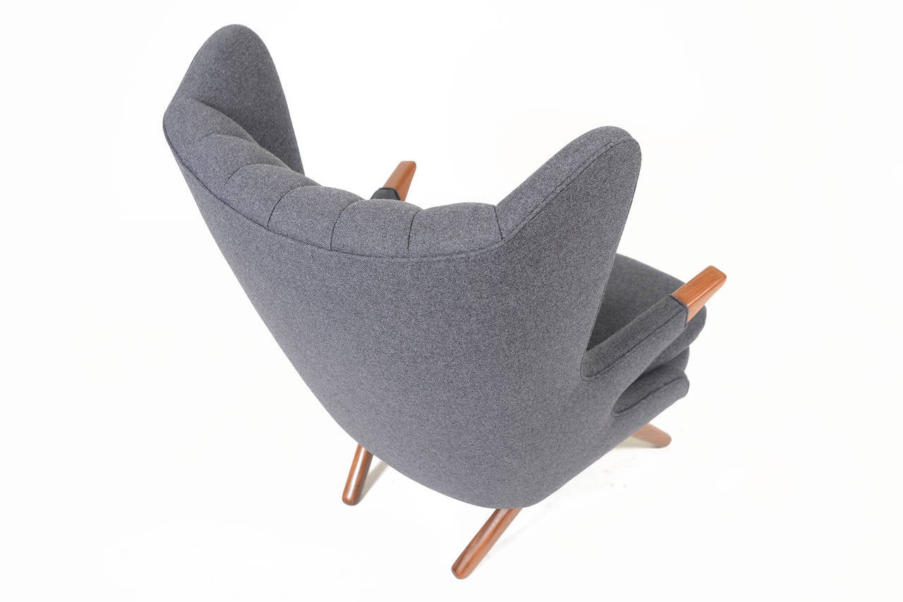Danish Svend Skipper Model 91 Lounge Chair in Taupe Wool