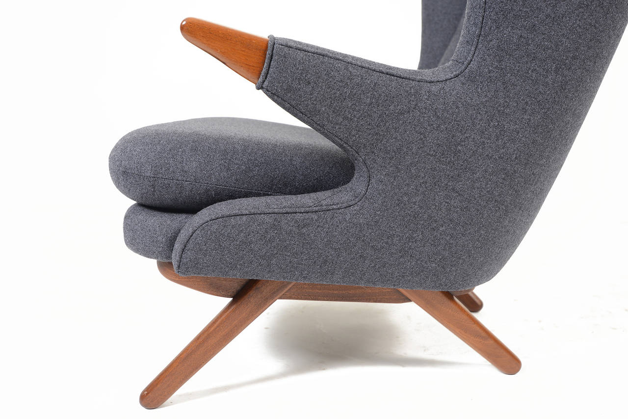 20th Century Svend Skipper Model 91 Lounge Chair in Taupe Wool