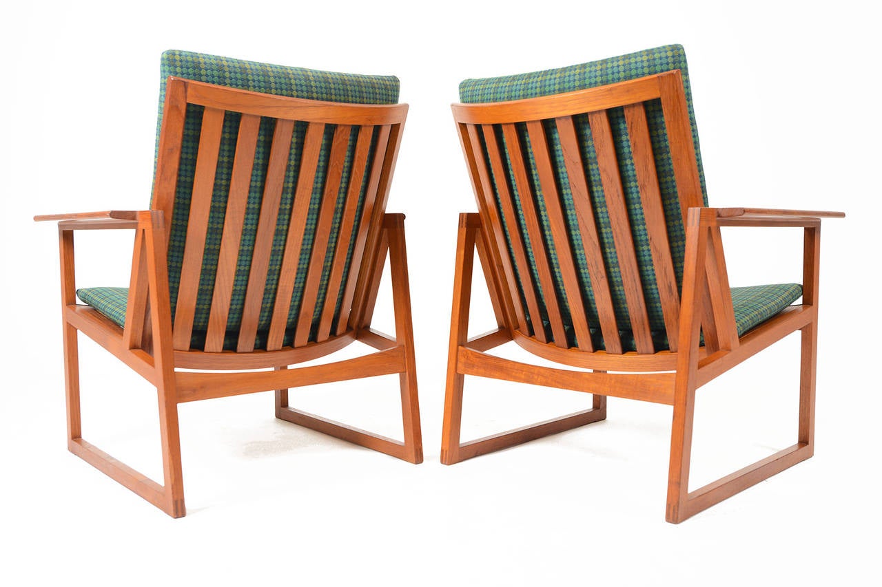 Pair of Børge Mogensen Teak Lounge Chairs 1