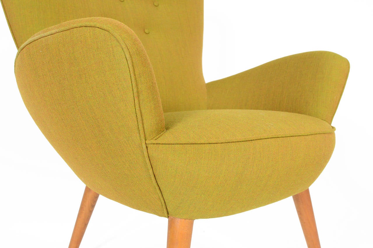 Danish Modern Lounge Chair in Vivid Green 1