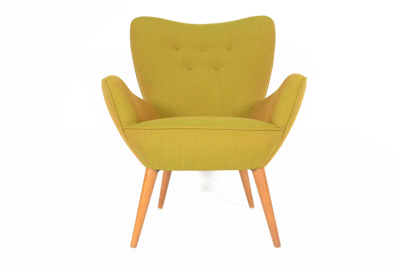 Danish Modern Lounge Chair in Vivid Green 2
