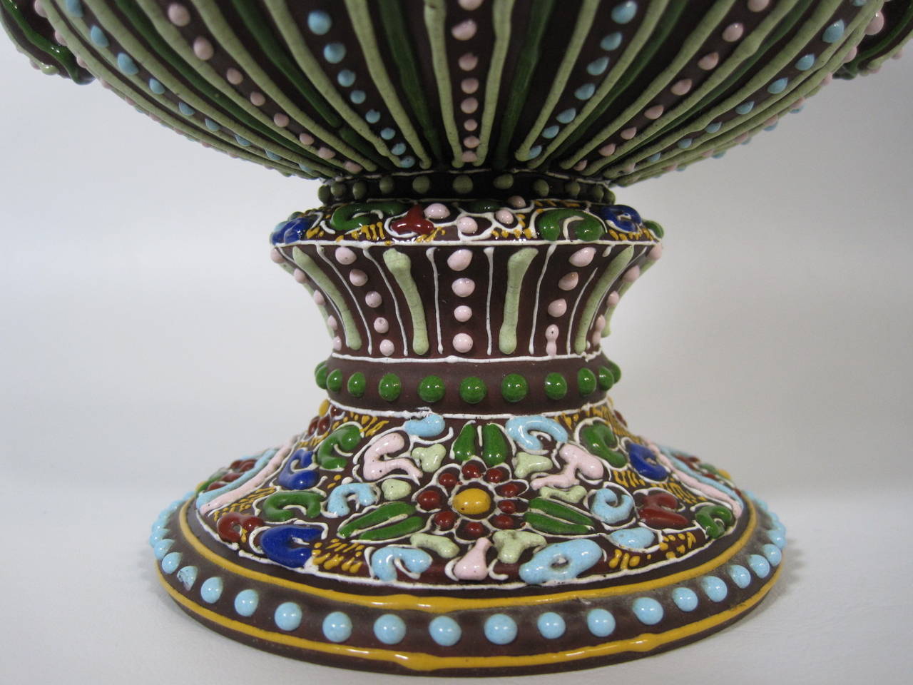 Vase Moriage Nippon, porcelaine japonaise Excellent état - En vente à Hamilton, Ontario