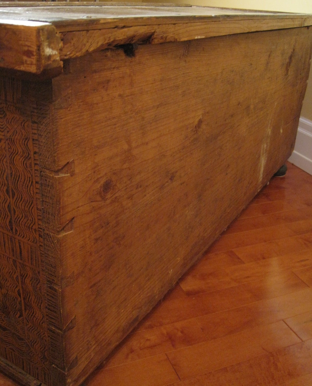 Mid-18th Century 18th Century Blanket Box or Wedding Dowry Chest For Sale
