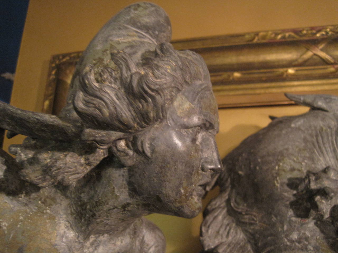 Zinc  Sculpture de baiser August Karl Eduard, XIXe siècle en vente