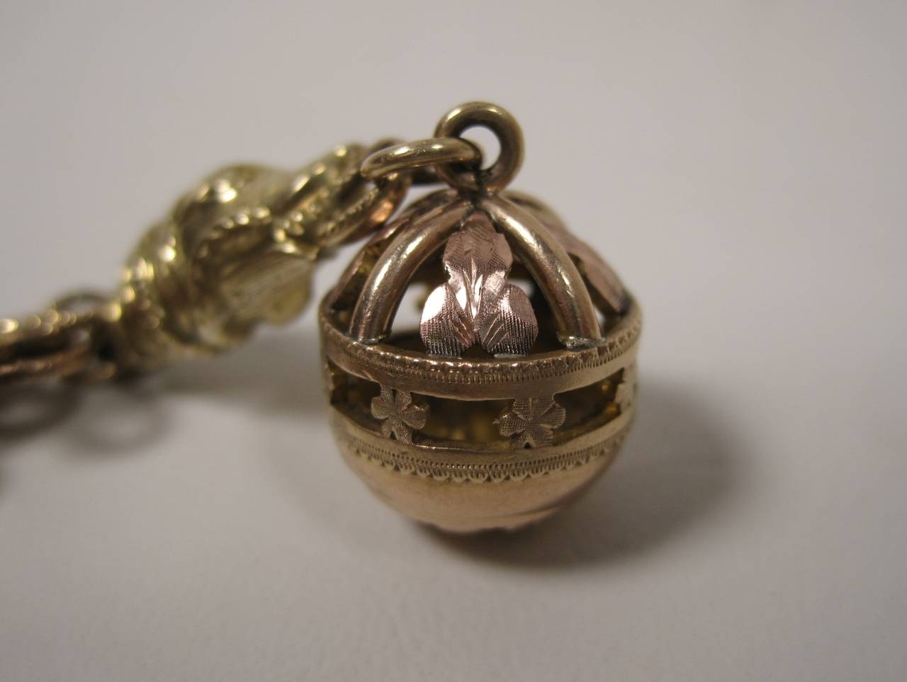 19th Century 14-Karat Gold Watch Fob Chain and Pendants In Good Condition In Hamilton, Ontario