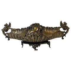 Early 19th Century French Empire Small Bronze Centerpiece Bowl with Griffins Early 19th Century French Empire Small Bronze Centerpiece Bowl with Griffins