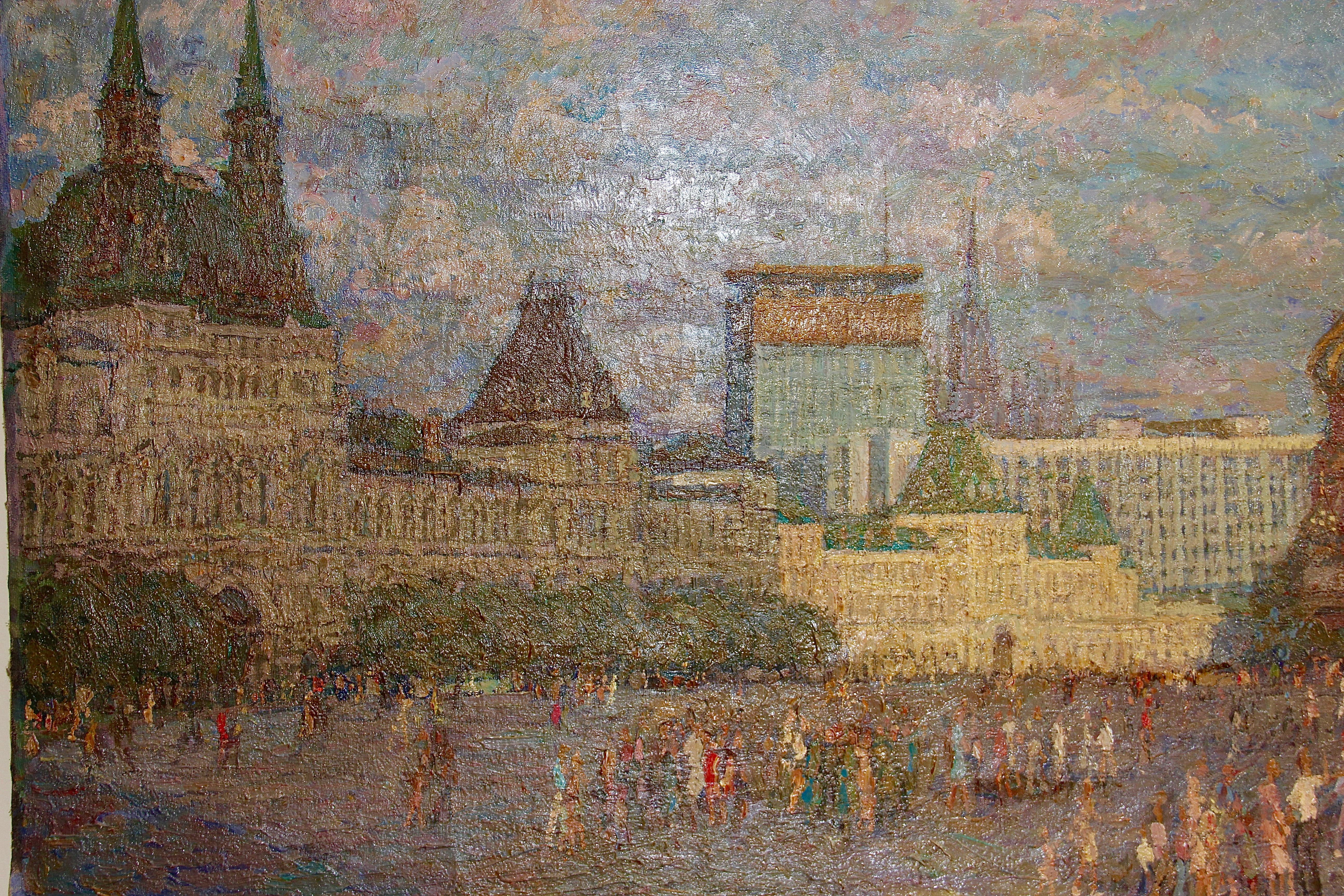 On the Red Square, Kremlin, Moskau – Realismus, Landschaftsgemälde, 20. Jahrhundert im Angebot 6