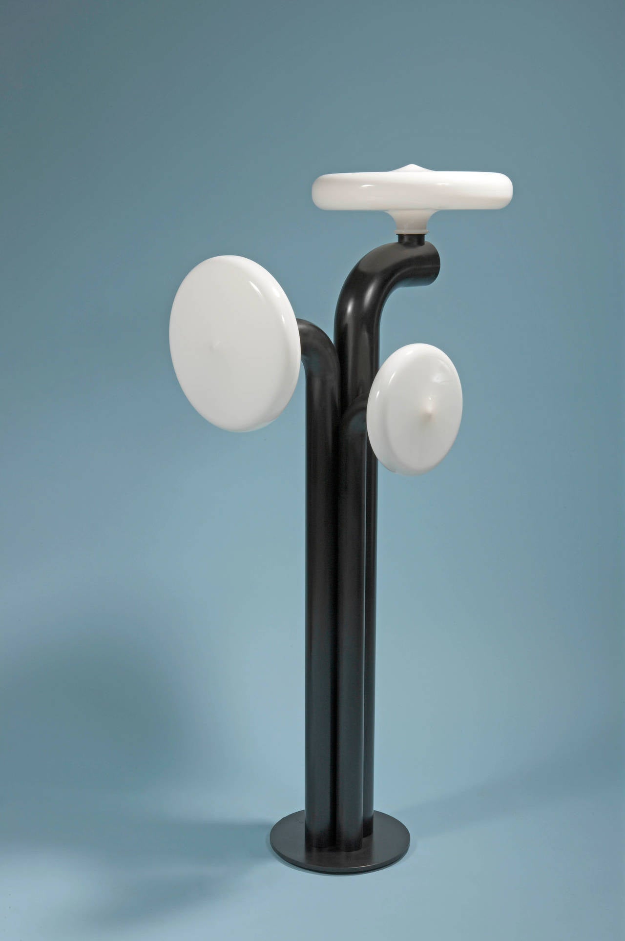 Arbre.
Cat-Berro edition 2008.
Standard lamp. Patinated and polished bronze. Opalescent acrylic lampshade.
H 155 cm.

Delivery time: 2 weeks.

Pricing does not include sales tax (French VAT) if applicable.