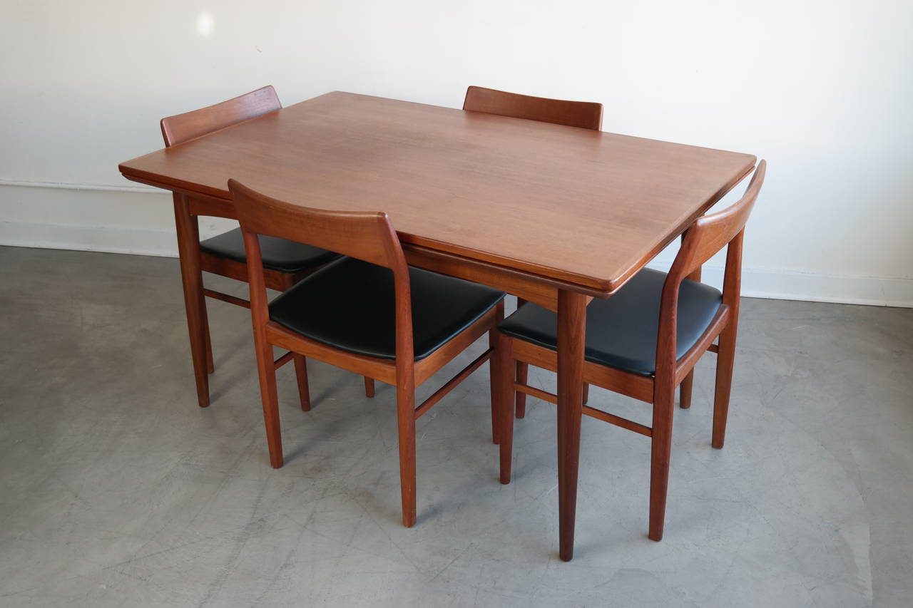 Scandinavian Modern Danish Modern Dining Set in Teak For Sale