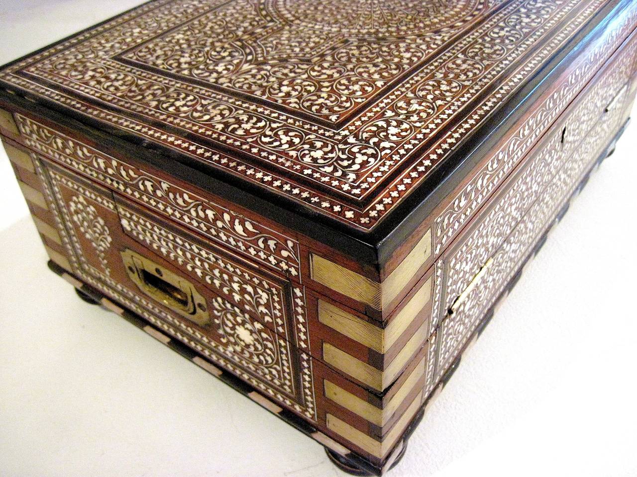 Islamic Anglo-Indian Rosewood Writing Desk, India, circa 1825 For Sale