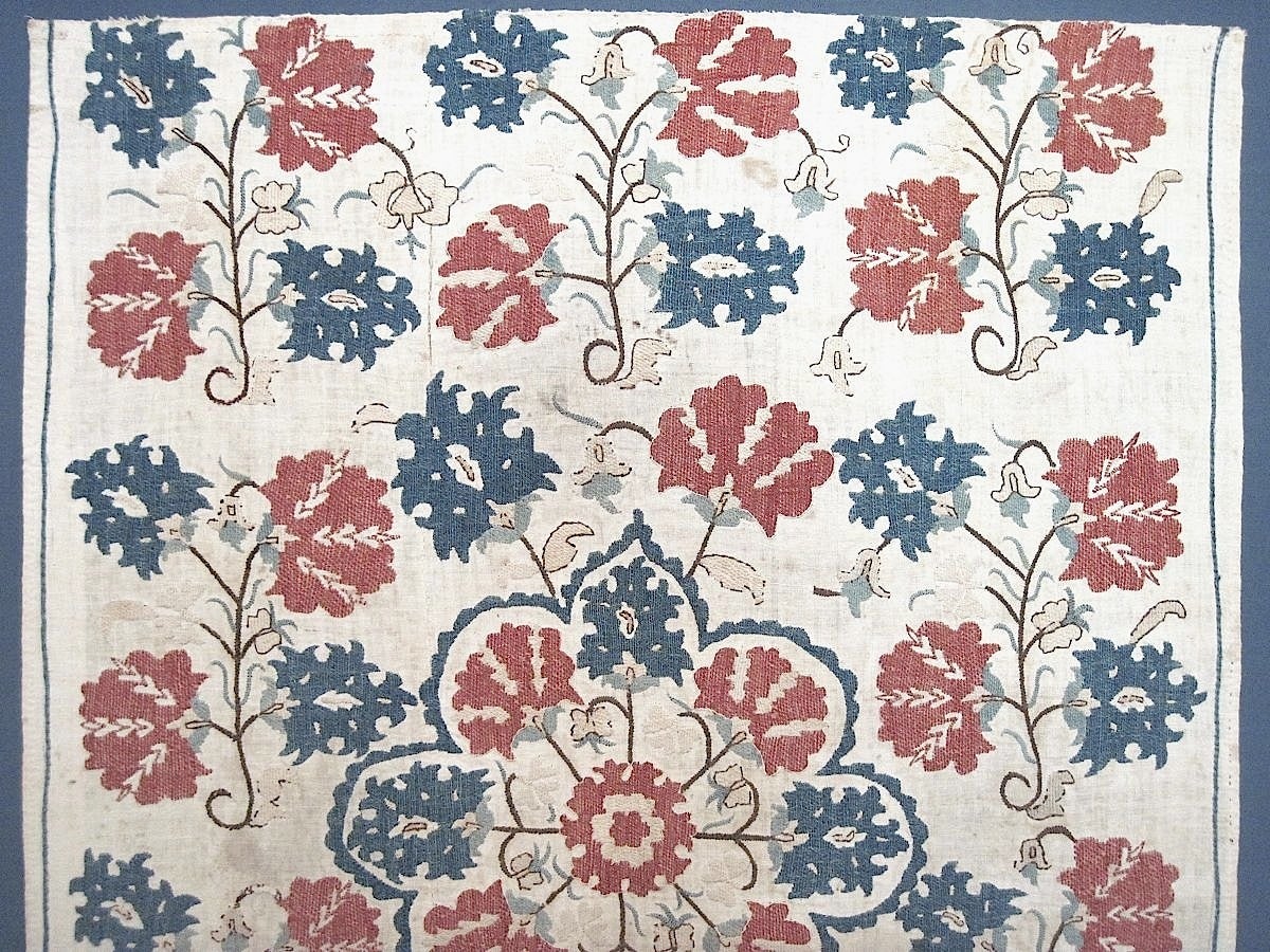 Ottoman Silk Embroidered Cover, 18th Century In Good Condition In Philadelphia, PA