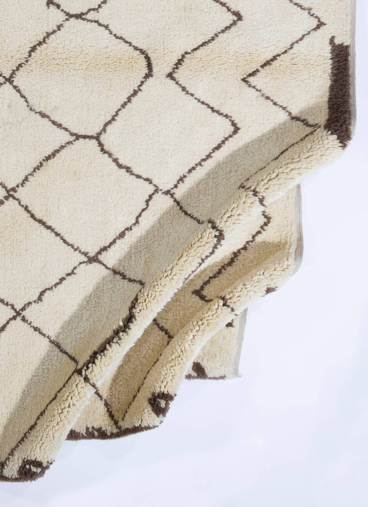 Mid-Century Modern Moroccan Beni Qurain Design Wool Rug