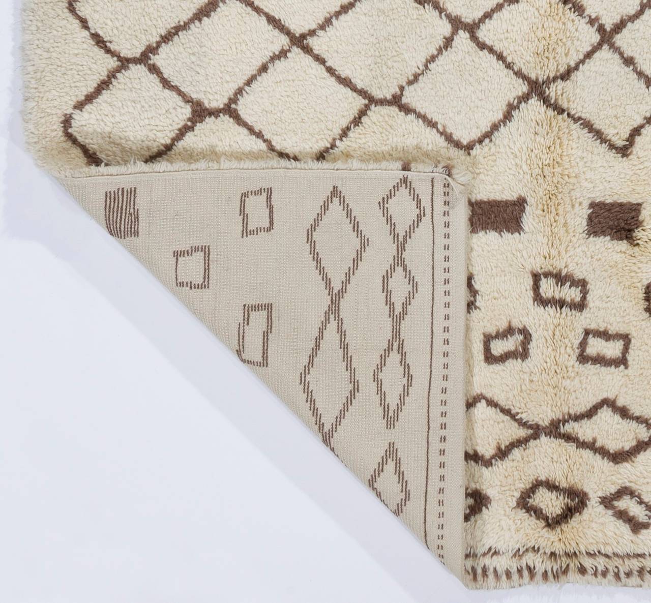 Moroccan Area Rug. 100% Wool. Beni Ourain Tulu Carpet. Custom Options Available In New Condition For Sale In Spring Valley, NY