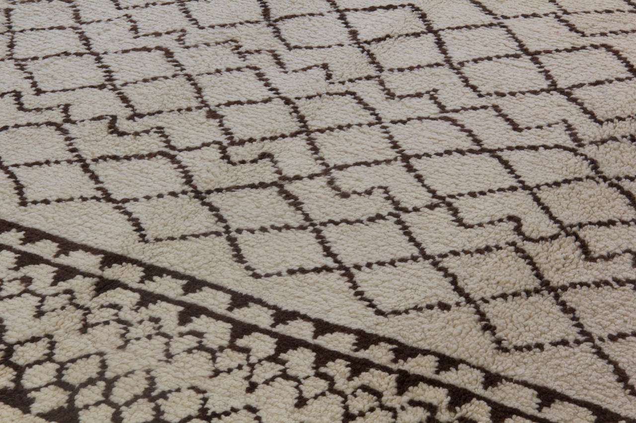Hand-Knotted Contemporary Moroccan Rug Made of Natural Undyed Wool