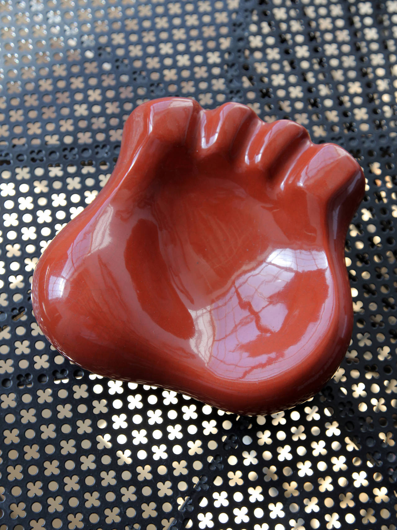 Glazed Patte d’Ours Ashtray with Stand by Georges Jouve and Mathieu Matégot