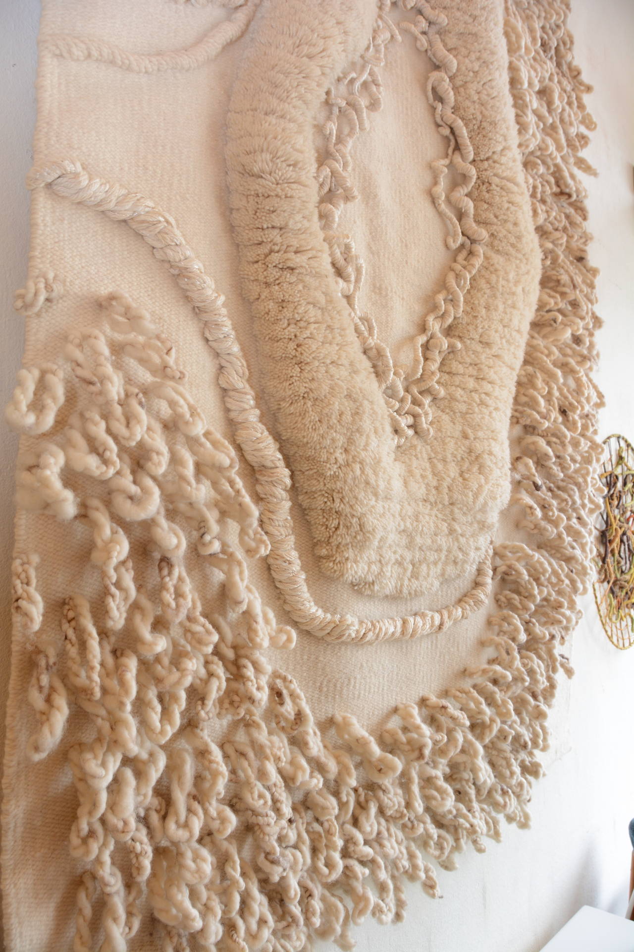 Hand-Knotted Enormous White Wool Fiber Art from Robert Kidd Studios, circa 1975 For Sale