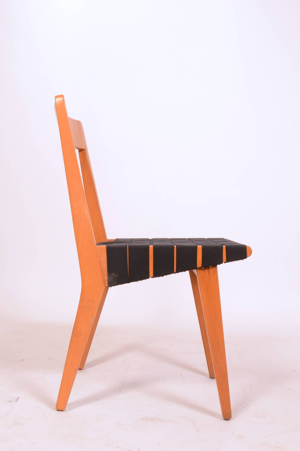 Rare Jens Risom chairs made in the 1940s, model “666” of the 600 series from 1941.