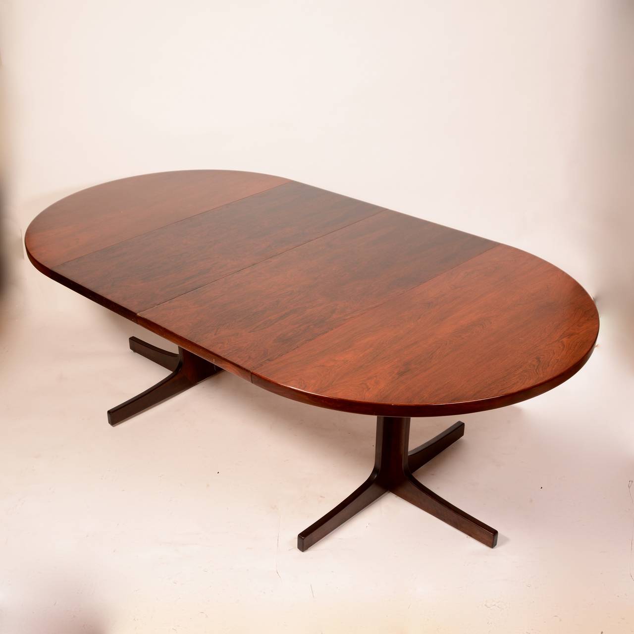 Mid-Century Modern Skovmand & Andersen for Moreddi Rosewood Dining Table In Excellent Condition In Los Angeles, CA