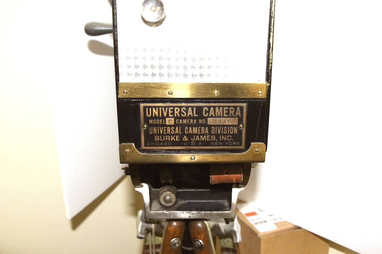 Early 20th Century Universal Cinema Camera Built in 1928 Rare Cinema Field Camera. Use As Sculpture For Sale