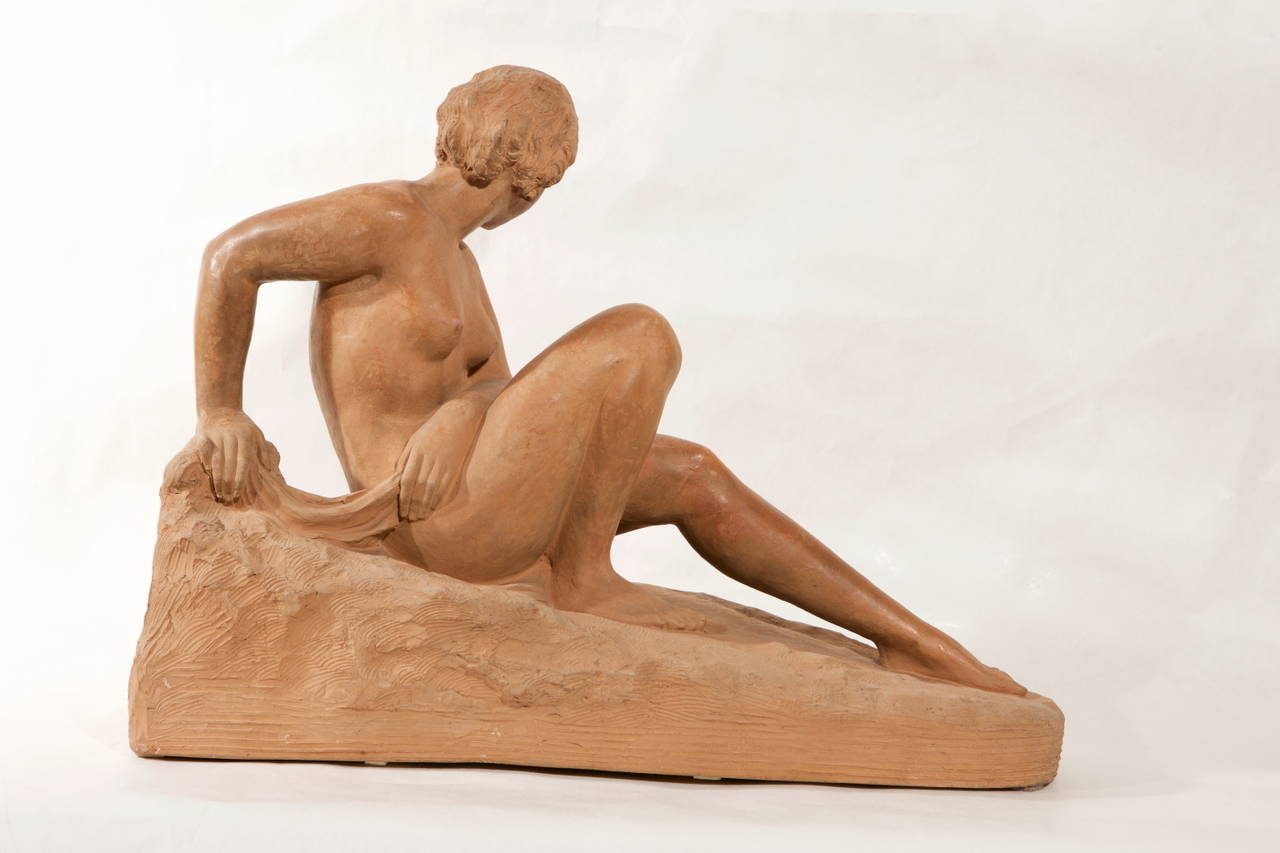 Terrakotta-Déco-Skulptur  Signiert Angenehme Nacktheit (Französisch) im Angebot