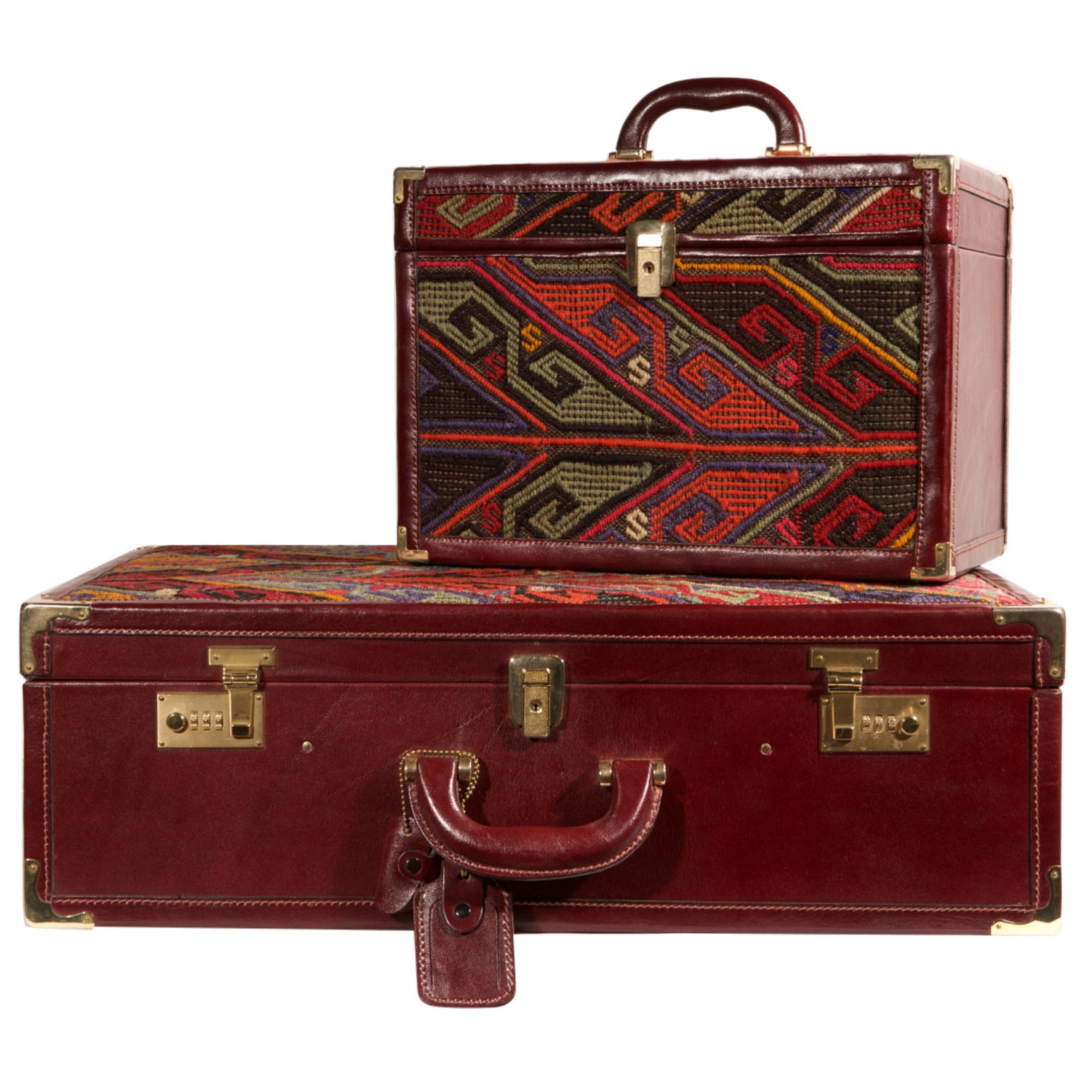 Koffer und Schönheitsgehäuse mit Kelim und Leder, Vuitton-Modell im Angebot